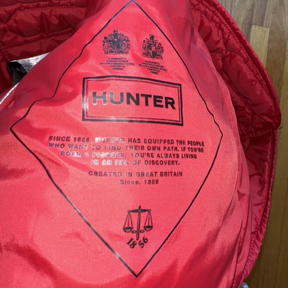 Hunter Puffer Vest Womens L Red Quilted Packable Lightweight Nylon Outdoor Layer - Picture 5 of 12